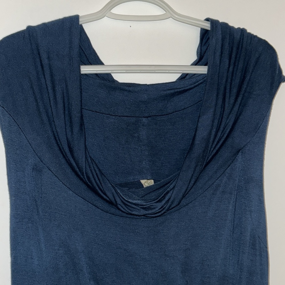 FREE PEOPLE Elegant Blue Women's Top size medium - Picture 11 of 11